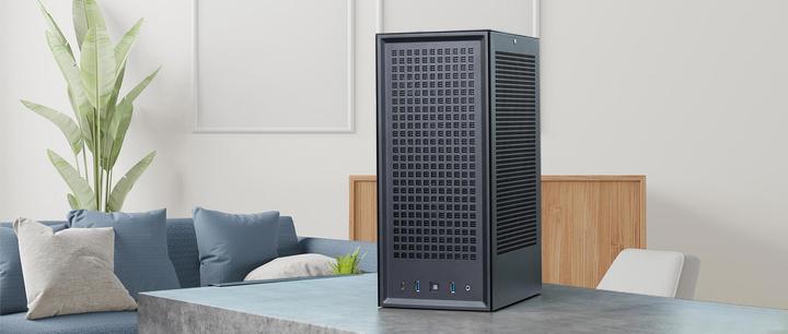 Actual product image Hyte Revolt 3 (Mini-ITX)