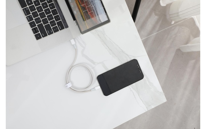 Actual product image Baseus USB C – Lightning (2 m, USB 2.0)