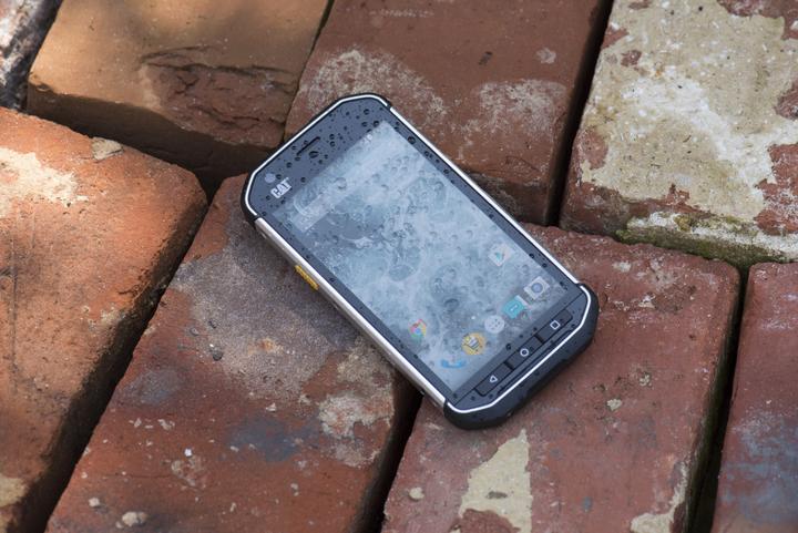 Image du produit Cat S40 (16 Go, Noir, 4.70", Double SIM hybride, 4G)