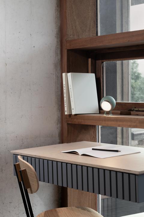Image du produit Mr. Wattson Norbitt Rechargeable LED Light, Green
