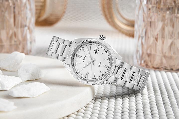 Produktbild Casio LTP-1302PD-7A1VEG (Analoguhr, 30.20 mm)