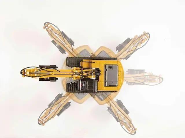 Actual product image Revell Digger 2.0