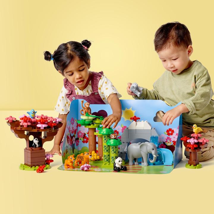 Actual product image LEGO Wild animals of Asia (10974)