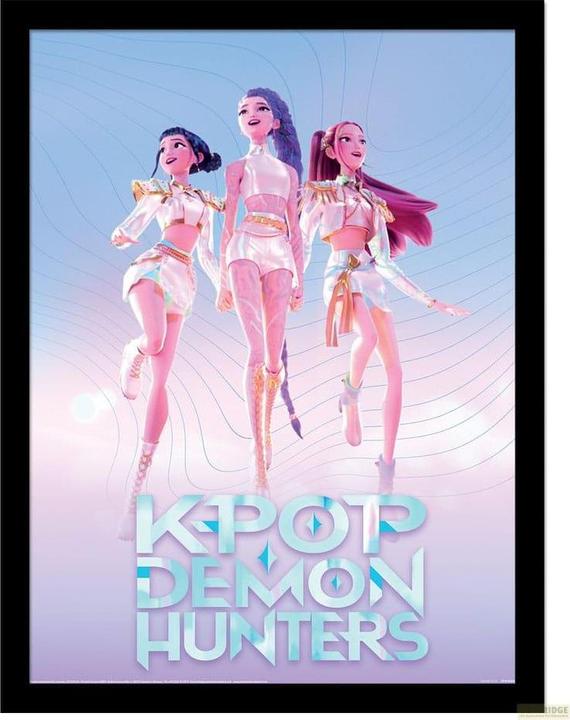 Actual product image Pyramid KPop Demon Hunters - Huntrix Trio (34 x 2 cm)
