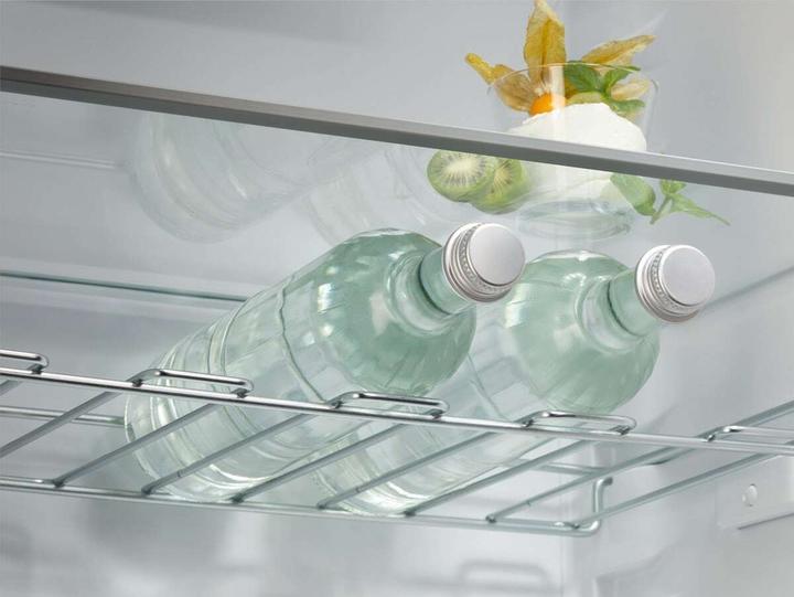 Actual product image Electrolux ENG7TD18S D Built-in Combined Refrigerator (256 l)