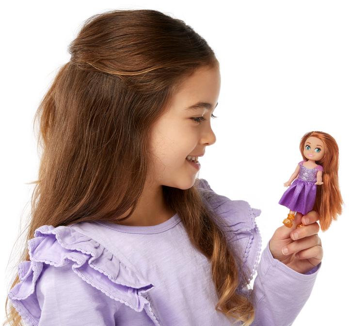 Actual product image Zuru Sparkle Girlz Princess Cupcake