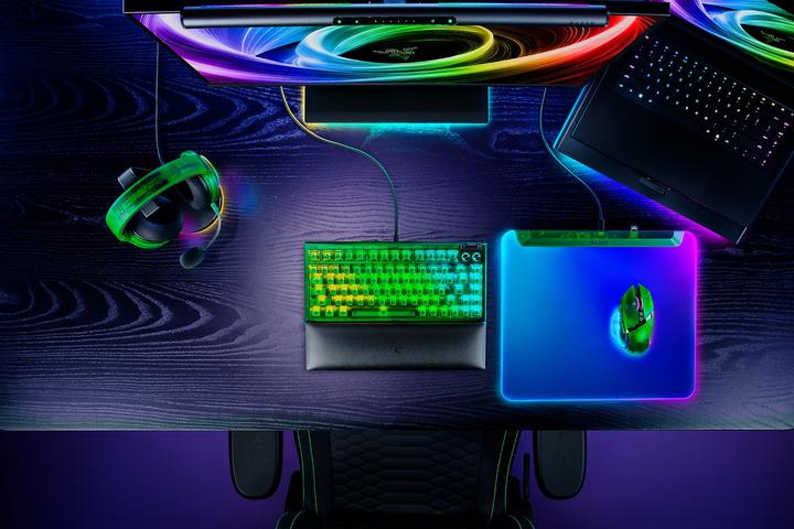 Actual product image Razer Firefly V2 Pro - Phantom Green Ed. (M)