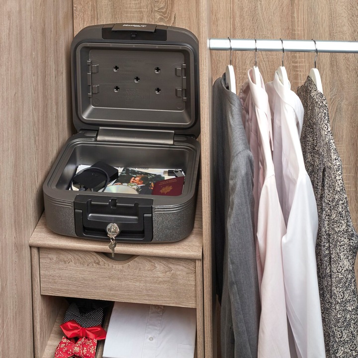 Immagine prodotto Master Lock Cassetta antincendio LCHW20101 (7.84 l)