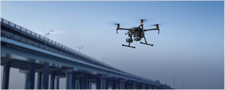 Produktbild DJI MATRICE 210 V2 (EU COMBO EU) inkl. Crystalsy, Cendence Controller und 2x TB55
