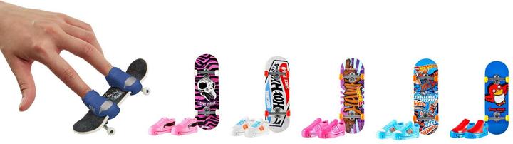 Actual product image Hot Wheels Skate Fingerboard + Shoe Asst