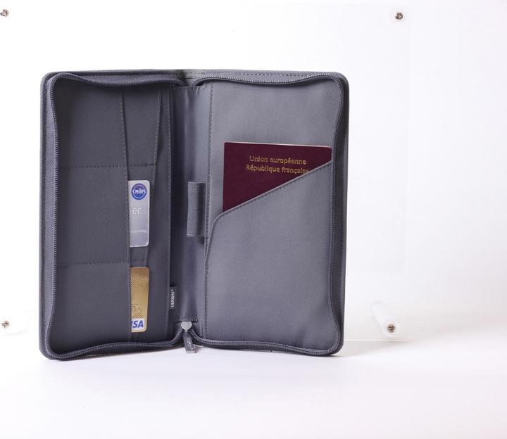 Produktbild Lexon NEW PASSPORT POUCH - Reisepass-Tasche (Reisepasshülle)