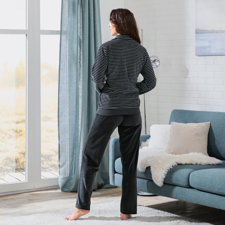 Produktbild Erwin Müller Damen-Freizeitanzug (48)