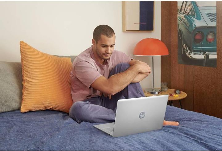 Produktbild HP 17-cp0565ng Natural Silver (15.60", AMD Ryzen 5 5500U, 8 GB, 512 GB, DE)