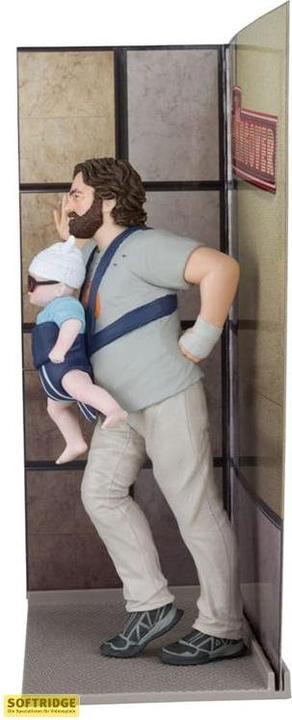 Image du produit McFarlane Very Bad Trip figurine Movie Maniacs Alan Garner 18 cm