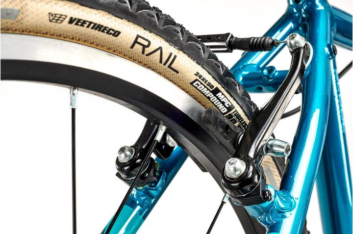 Produktbild Academy Grade 3 (16")