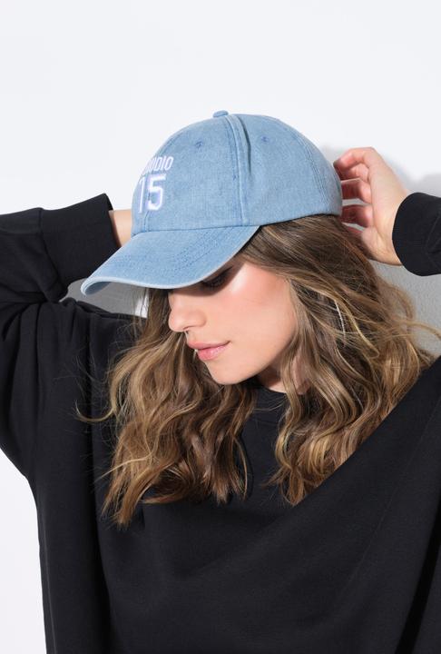 Actual product image Studio Untold Cap, Denimoptik, Stick