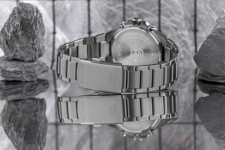 Actual product image Casio Edifice EFV-640DC-3AVUEF (198) (Chronograph, 44 mm)
