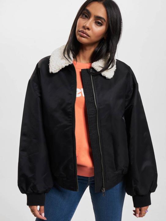 Actual product image Levis Elise retro bomber jacket - 86919 (L)
