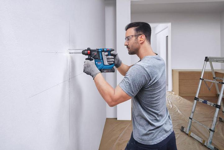 Actual product image Bosch Professional GBH 18V-18 Akku-Bohrhammer mit SDS plus (Rechargeable battery operated)