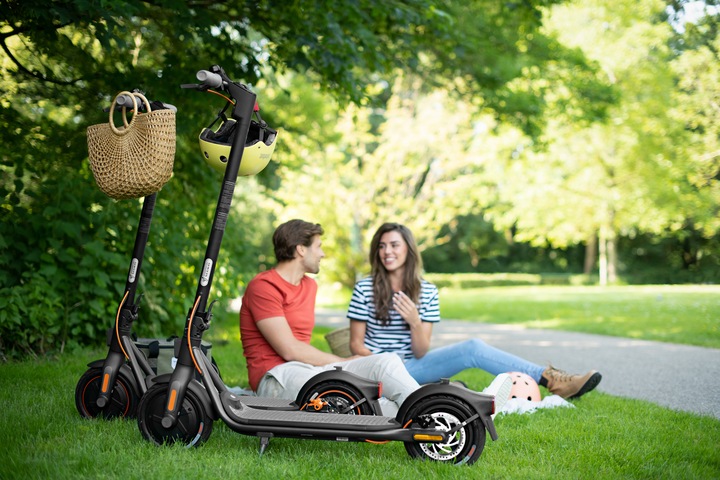 Image du produit Segway-Ninebot F40E (25 km/h, 40 km, 350 W)