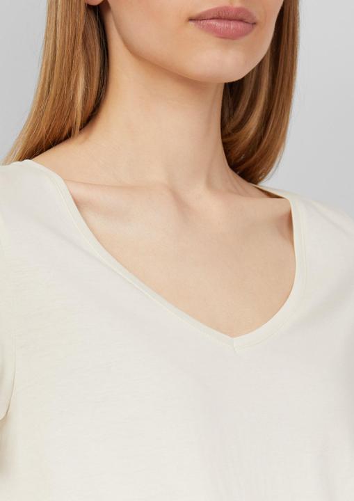 Produktbild S.Oliver T-Shirt Weiches T-Shirt aus Baumwolle mit V-Ausschnitt (38)