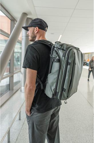 Actual product image Wandrd Transit 45L Travel Backpack Wasatch Green Essential+ Bundle (Camera backpack, 45 l)