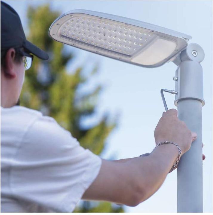 Produktbild Emos LED-Aussenleuchte SOLIS 70W, 8400 lm, neutralweiss (8400 lm, IP65)