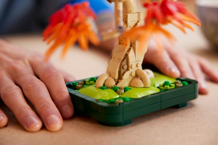 Image du produit LEGO Japanischer Roter Ahorn - Bonsai-Baum (10348, LEGO Botanical)