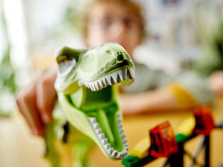 Actual product image LEGO T. Rex outbreak (76944, LEGO Jurassic World)