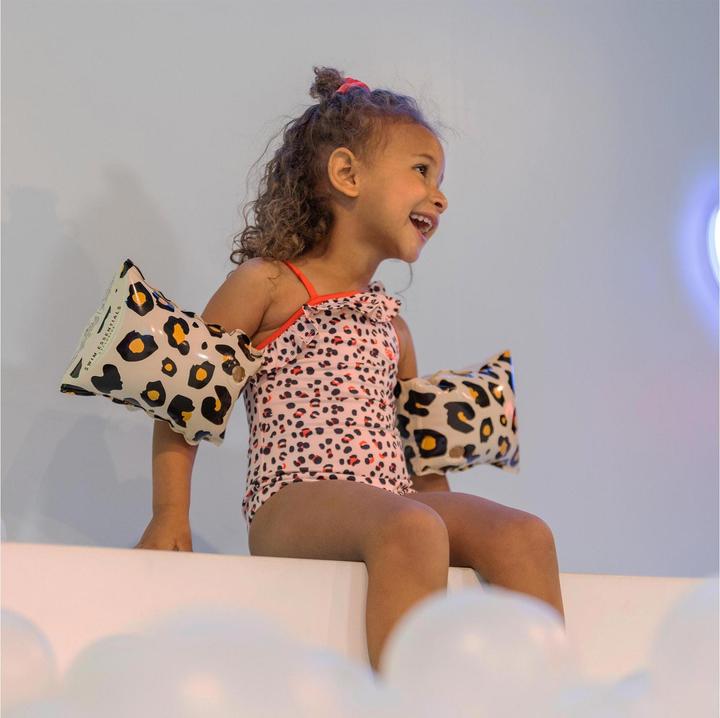 Actual product image Swim Essentials Swimming wings leopard