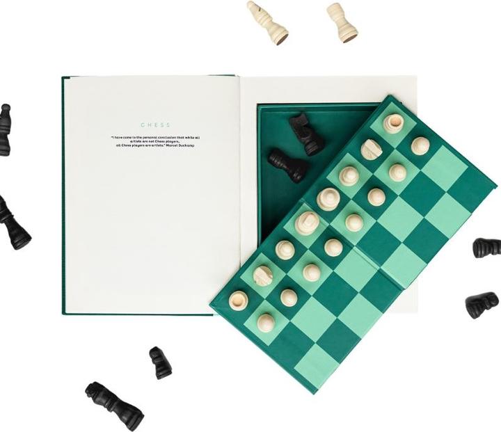 Actual product image Luckies Chess In A Book