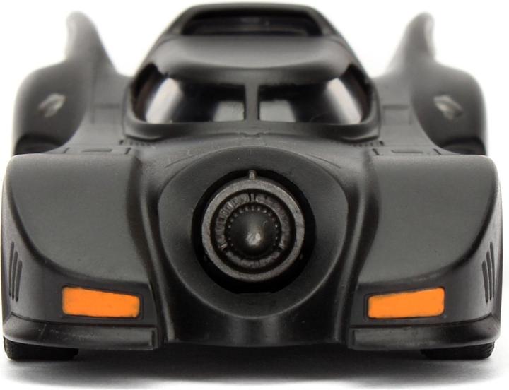 Actual product image Jada Batman 1989 Batmobile 1:32