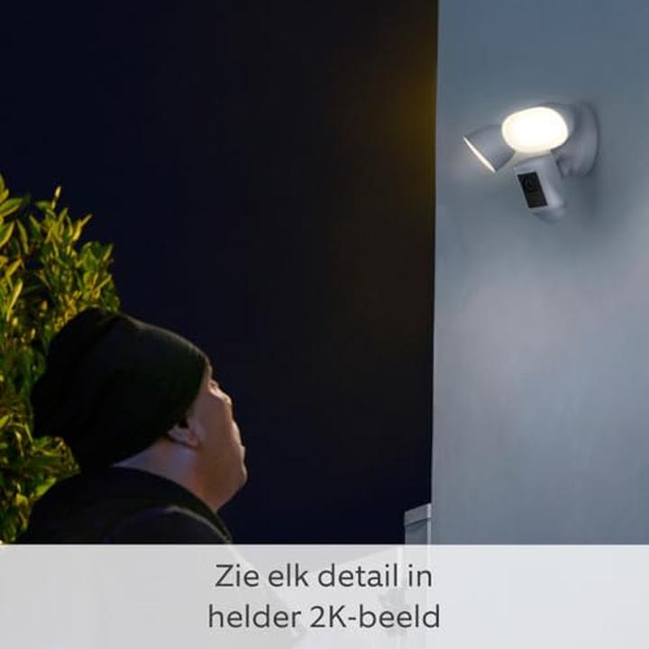 Image du produit Ring Floodlight Cam Wired Pro (1920 x 1080 Pixels)