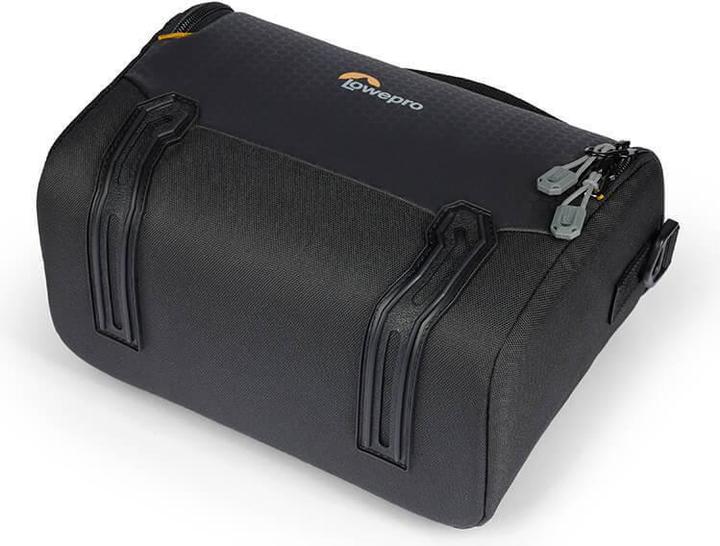 Actual product image Lowepro Adventura SH 160 III Green Line (Camera shoulder bag, 4 l)