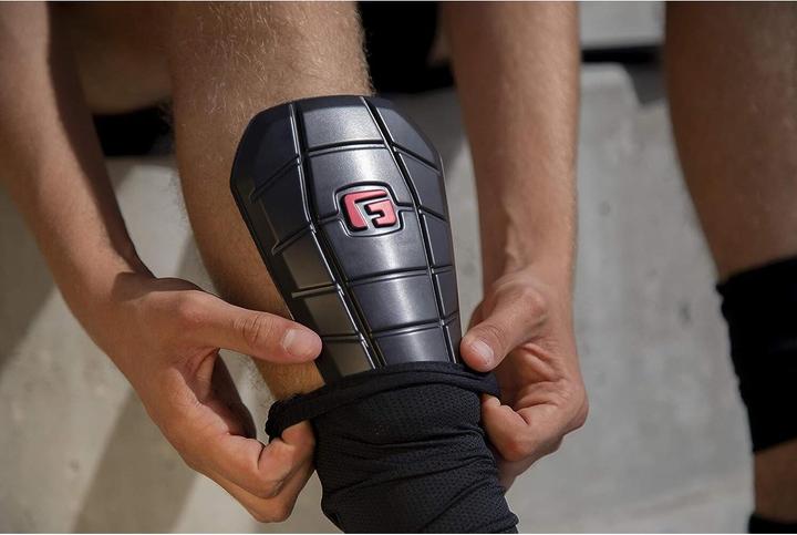 Produktbild G-Form Pro-S Blade CE Schienbeinschoner Herren (S)