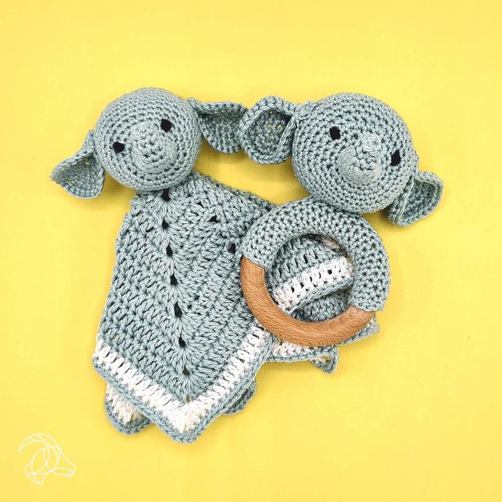 Actual product image Hardicraft Cuddly Elephant - Crochet Set