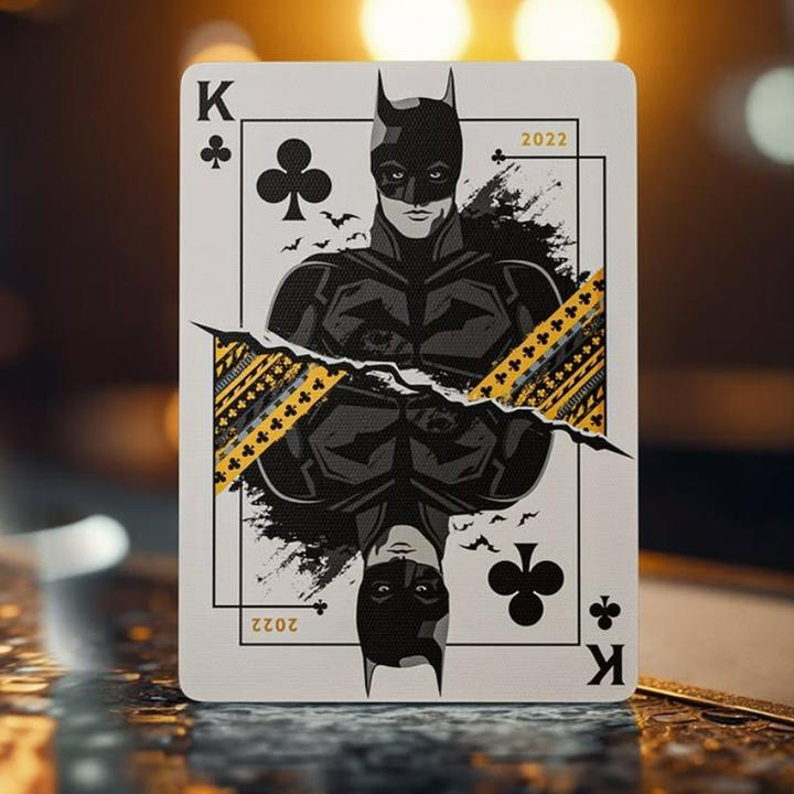 Immagine prodotto Theory11 Batman 85th Anniversary Spielkarten (Inglese)