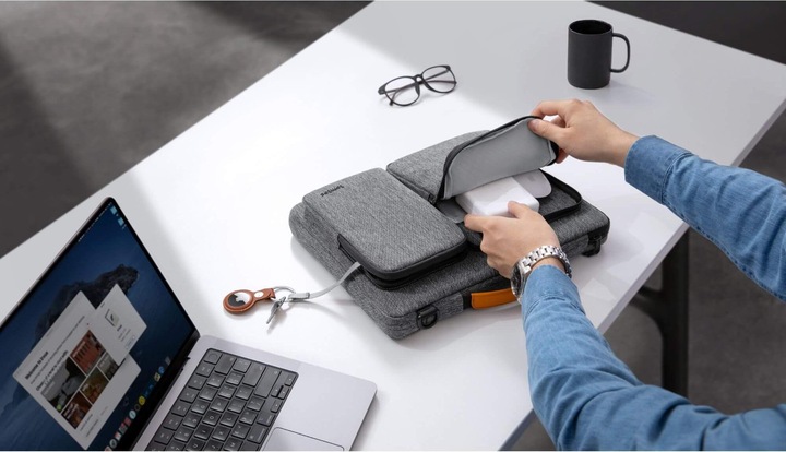 Actual product image tomtoc Versatile A42 (16", Apple, Universal)