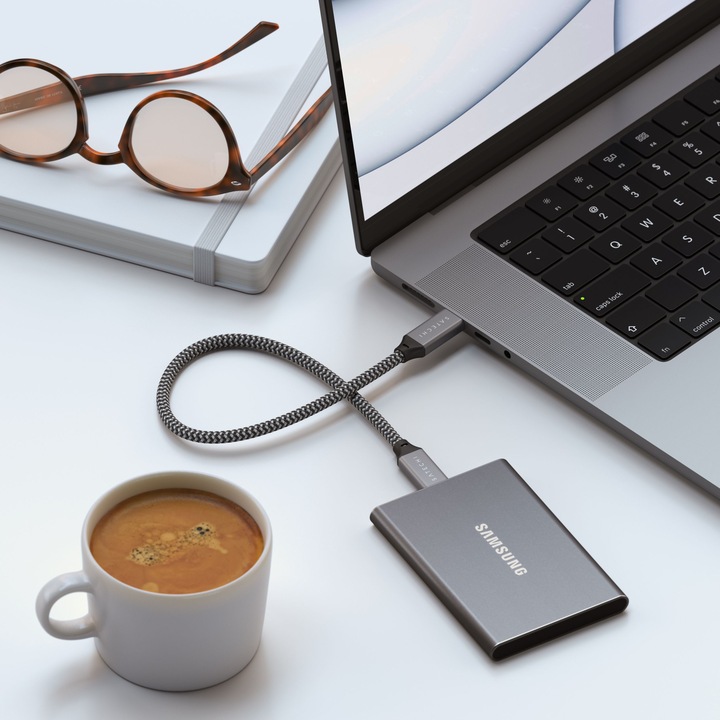 Actual product image Satechi USB C — USB C (0.25 m, USB 4.0)