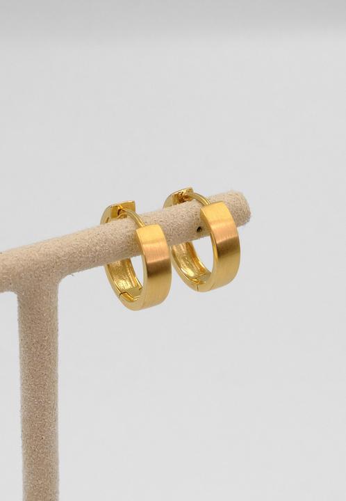 Actual product image Muau Creoles (750/18K yellow gold)
