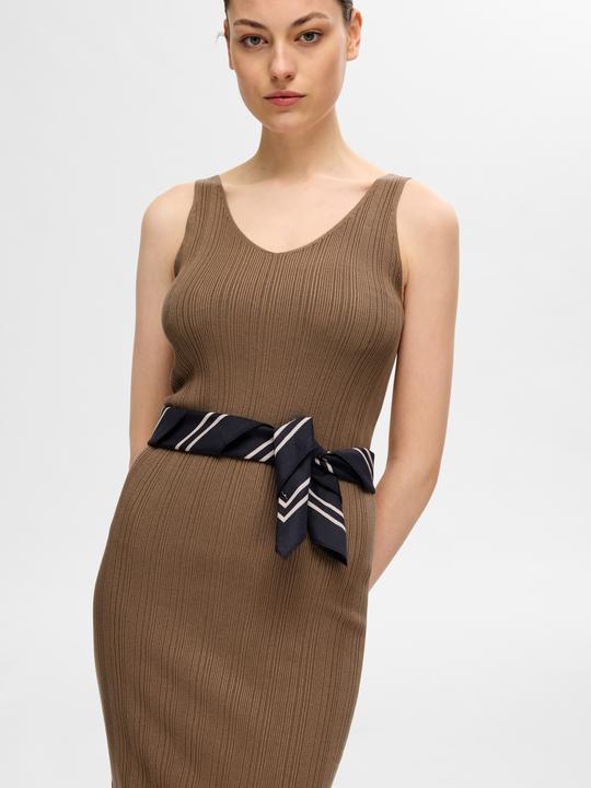 Actual product image Selected Knitted midi dress (L)