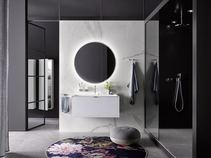 Produktbild Emco pure + LED-Lichtspiegel mit Heizfolie, Durchmesser 790 mm, 441120808