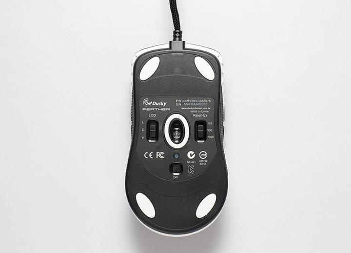 Actual product image Ducky Feather (Cable)