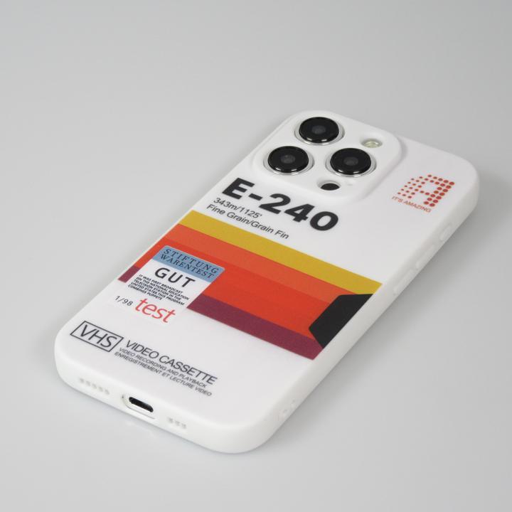 Produktbild PhoneLook Hülle Silikon Gummi vintage video cassette E-240 (Apple iPhone 15 Pro)