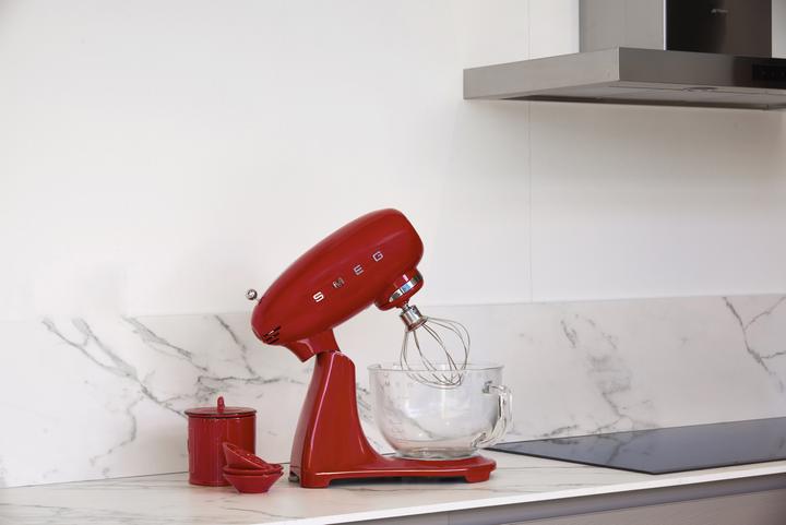 Productafbeelding Smeg SMF03RDEU 50's Retro Style (800 W)