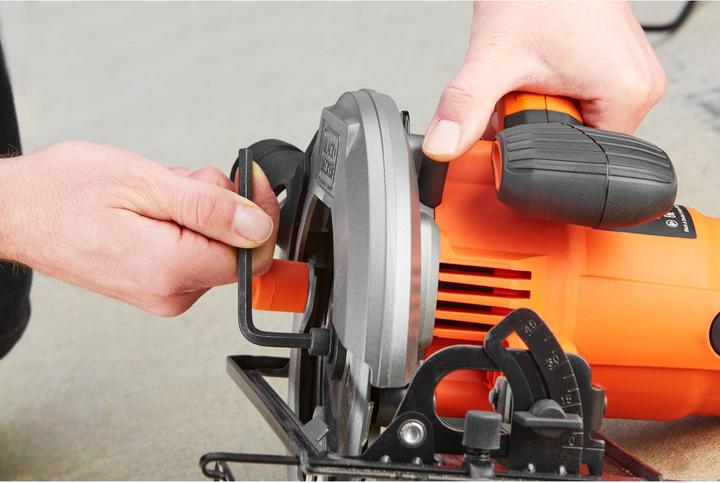 Actual product image Black & Decker Hand circular saw CS1550