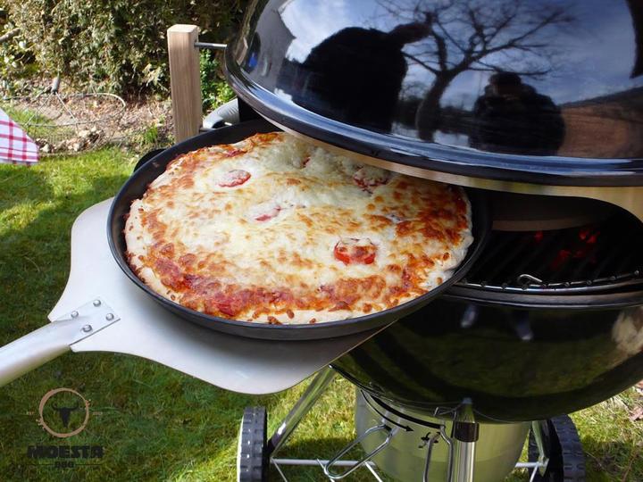 Actual product image Moesta BBQ Pizza shovel