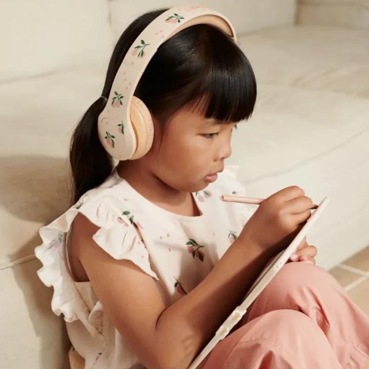 Actual product image Liewood Quinn Peach Sea Shell wireless headphones