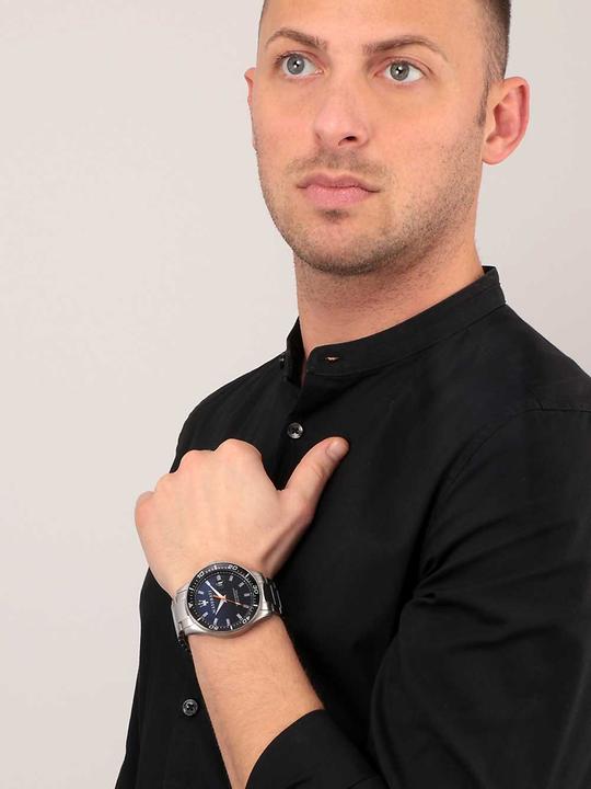 Actual product image Maserati Sfida (Analogue wristwatch, 44 mm)