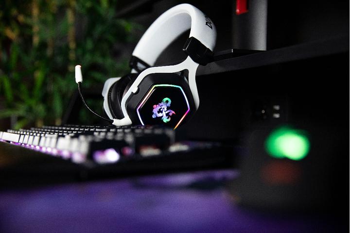 Actual product image Konix Casque Gaming 7.1 Rainbow - Dungeons & Dragons (Cable)